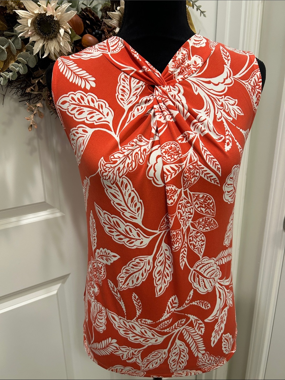 Ann Taylor Factory Women's Burnt Orange Floral Twist-Neck Sleeveless Top XS